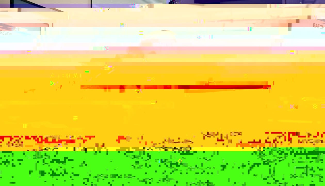 Traveller handling currency exchange calculations
